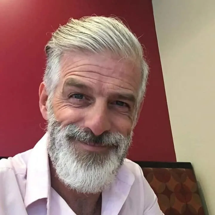 Hans (53 jaar oud)